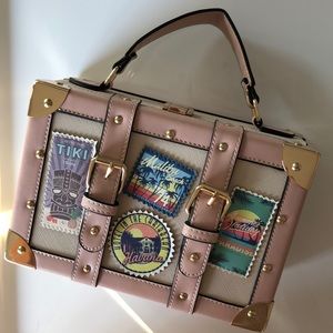 Mini retro ‘suitcase’purse/makeup bag